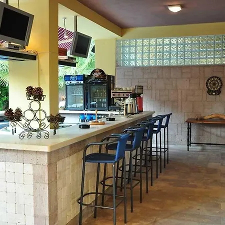 Palm Court Küçükköy