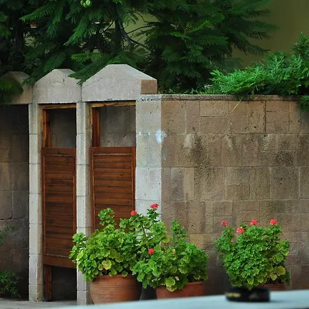 فندق مبيت وإفطار Palm Court 3*