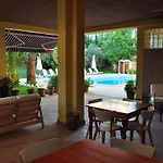Palm Court Hotel 2*