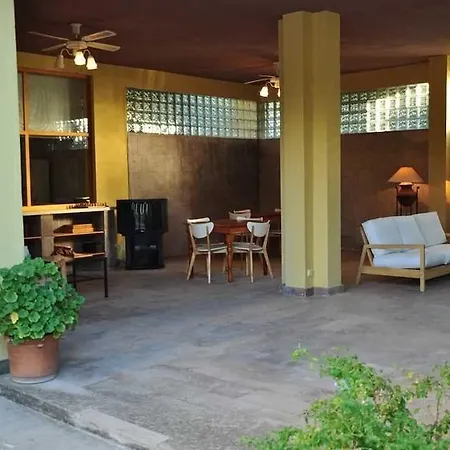 Palm Court 3*