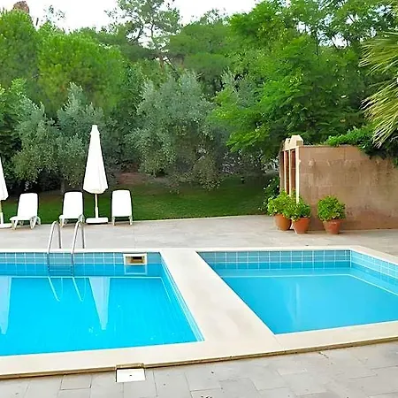Palm Court Szálloda