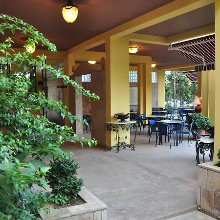 Palm Court Bed & Breakfast 3*