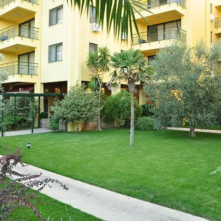 Hotel Palm Court
