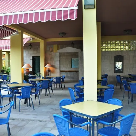 Palm Court Panzió Ayvalı